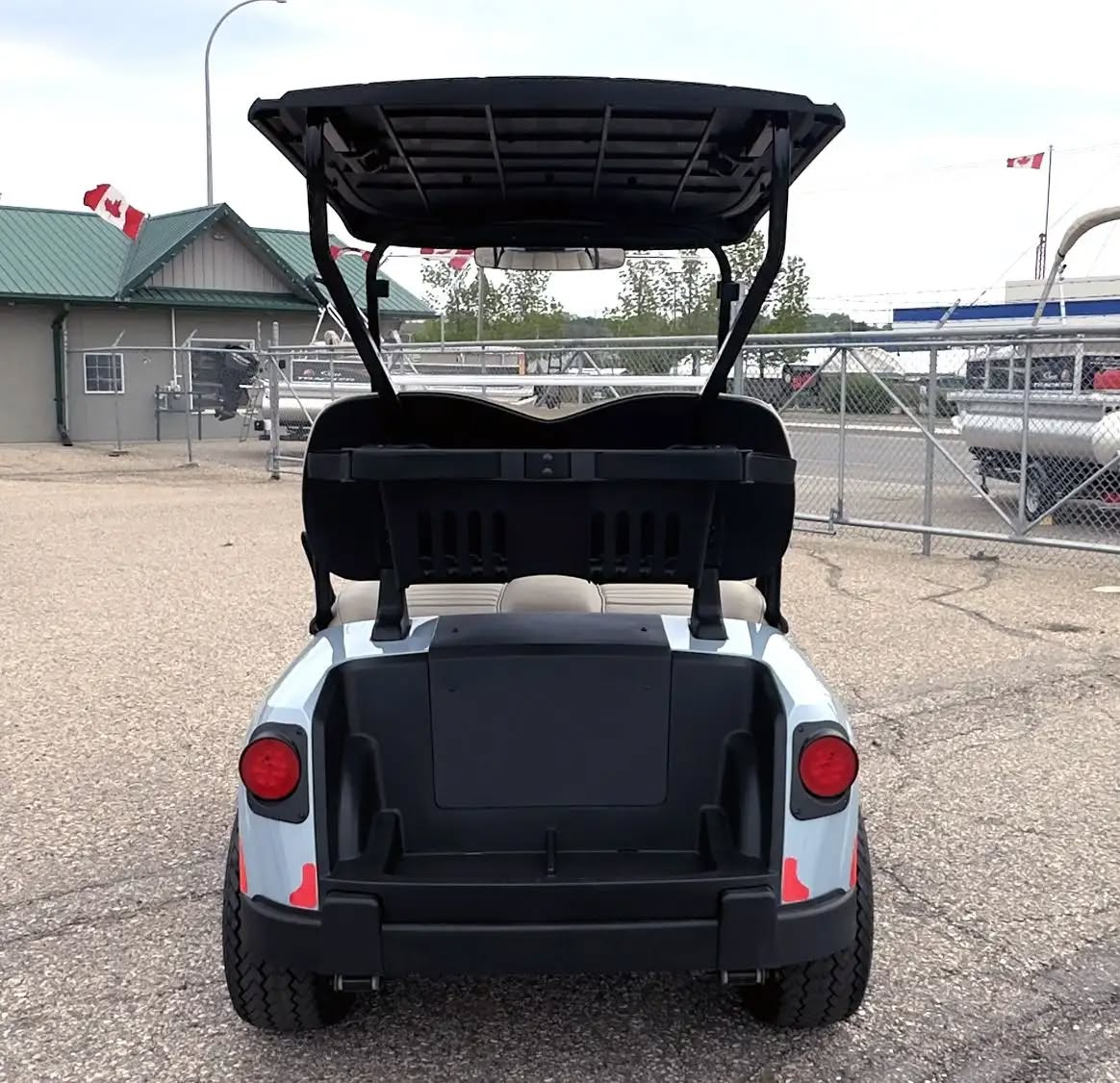 2025 E‑Z‑GO Freedom RXV ELiTE Lithium - Image 3